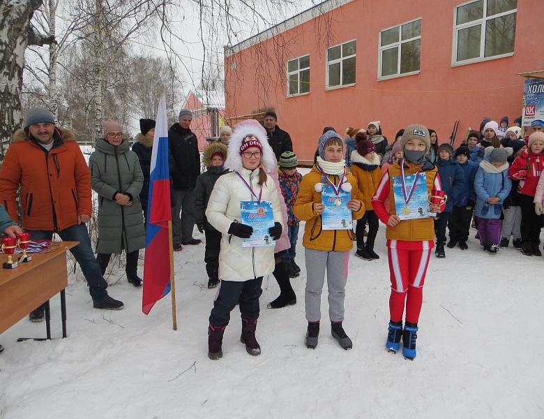 Соревнования по лыжным гонкам «Холодные игры»